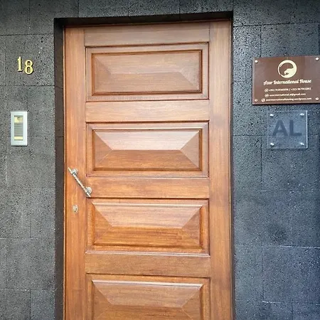 בית נופש Azor International House Ponta Delgada