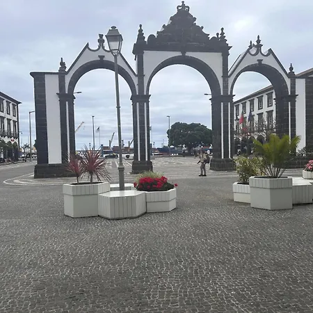 Azor International House * Ponta Delgada