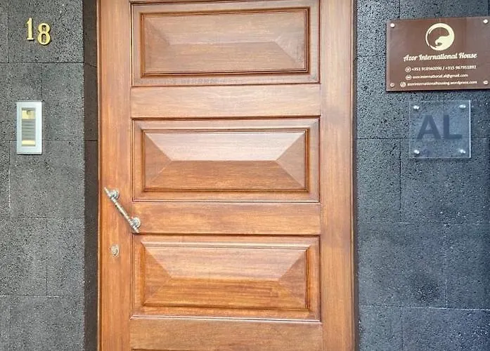 Vakantiehuis Azor International House Ponta Delgada