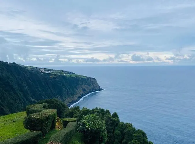 Vakantiehuis Azor International House