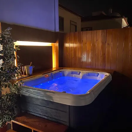 Azor International House Ferienhaus Ponta Delgada
