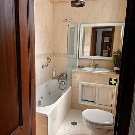 Azor International House * Ponta Delgada